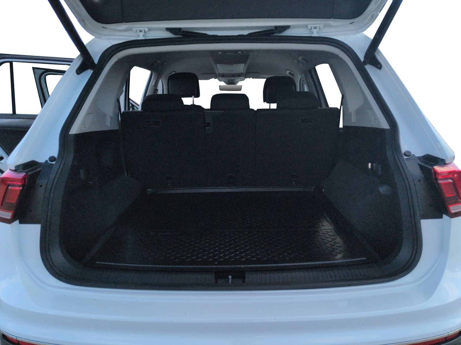 Tiguan Allspace 1.5 TSI DSG Life AHK+ACC+APP
