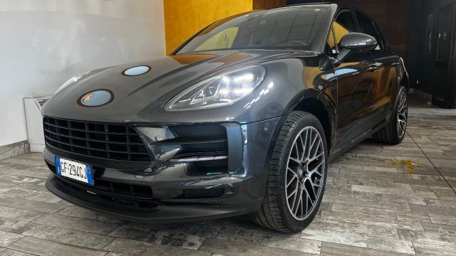 PORSCHE PORSCHE Macan 2.0
