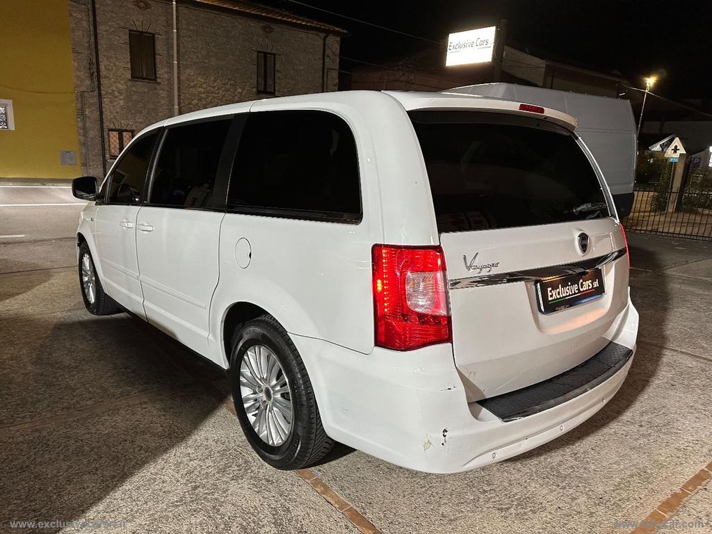 Lancia Voyager