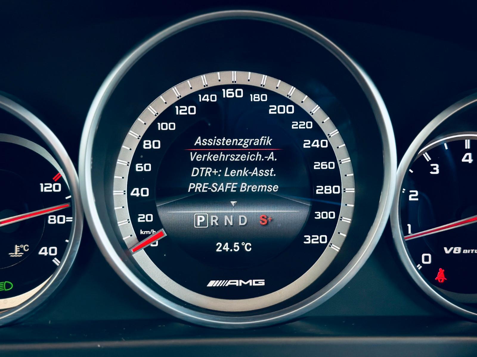 MERCEDES-BENZ E 63 T AMG V8 5.5 557ch 4MATIC BVA Toit pano Caméra 360 TV Sièges chauffants cuir Historique présent