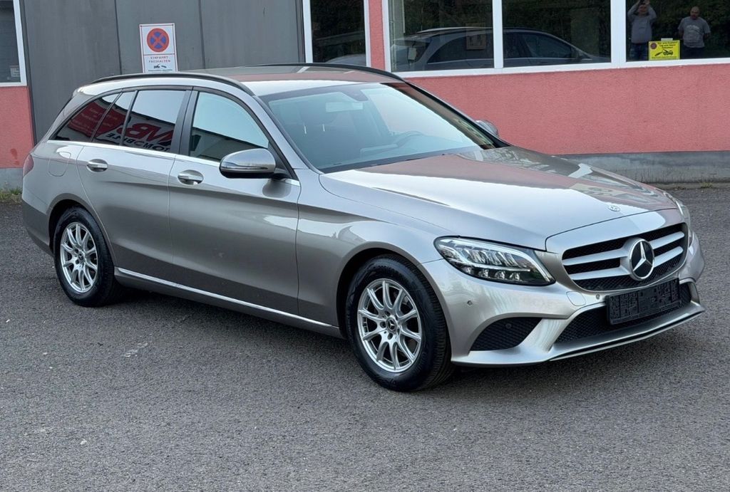Image of Mercedes-Benz C 180