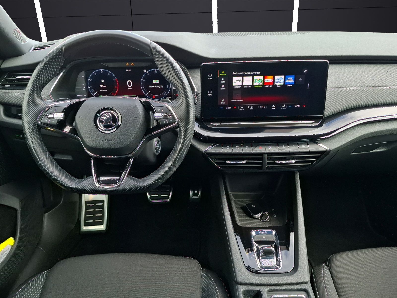 Fahrzeugabbildung SKODA Octavia Combi TSI Sportline  DSG 4x4 LED Pano GR