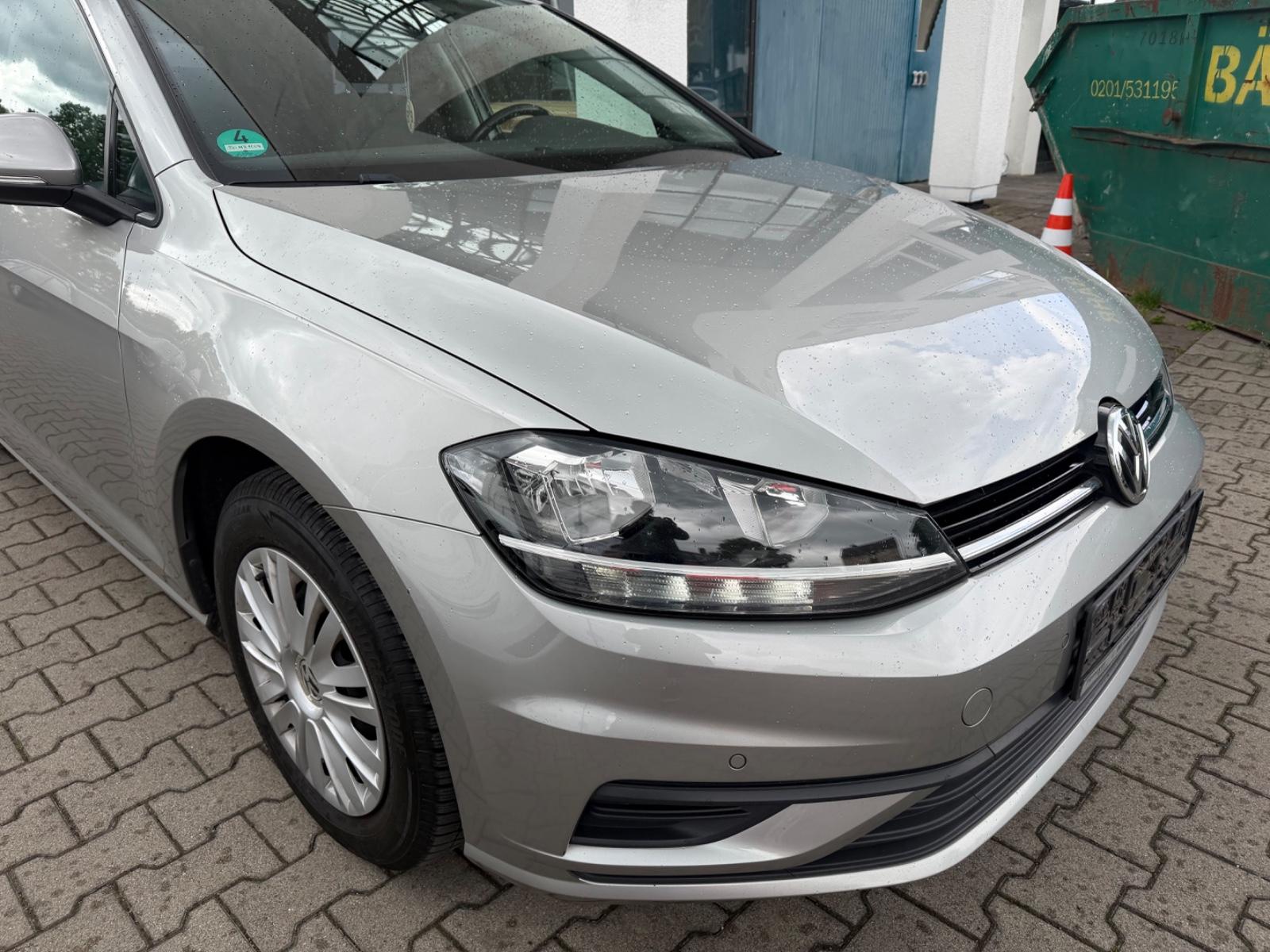 Volkswagen Golf VII Lim. Trendline BMT/Start-Stopp * 1.Hand