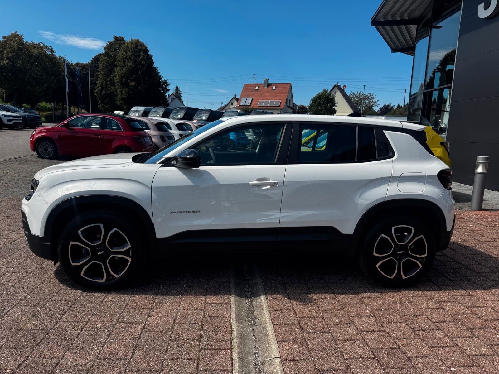 Fahrzeugabbildung Jeep Avenger 1.2 Altitude Navi Kamera El. Heckklappe