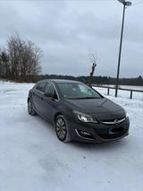 Opel Astra 2.0 ecoFLEX CDTI Exklusiv   - Opel Astra Exklusiv mit Diesel-Antrieb