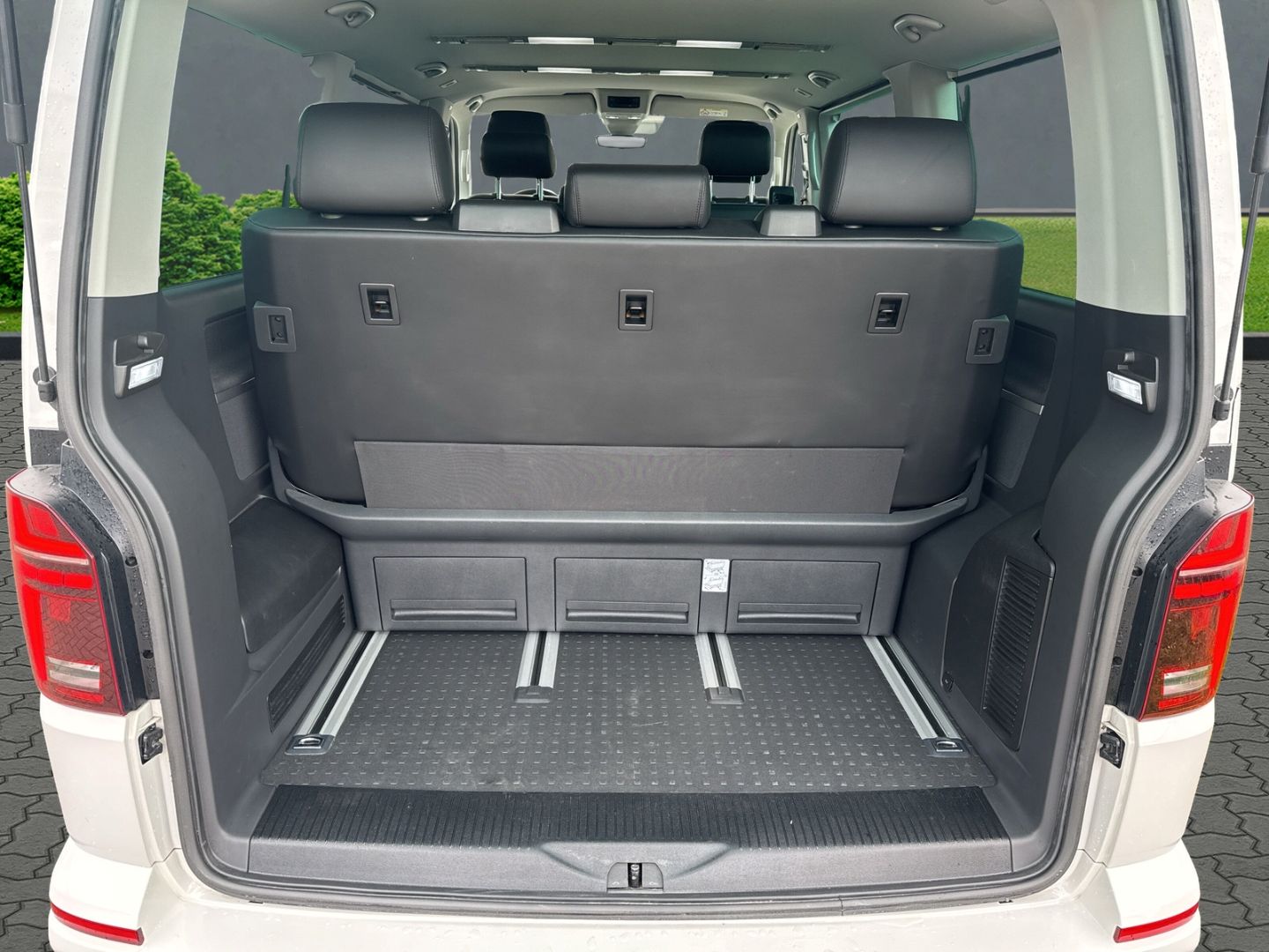 T6.1 Multivan Edition 2.0 TDI DSG StandHZG AHK-a