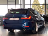 BMW 318d Touring Curved DrivingA Sthz Kamera LED ACC - BMW 318: mit Navigationssystem