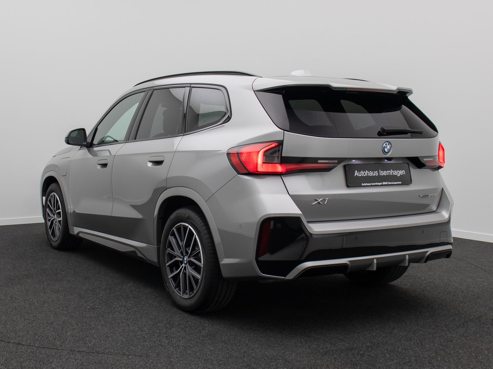Fahrzeugabbildung BMW X1 xD25e M Sport DAB Kamera H/K Panorama 18Zoll