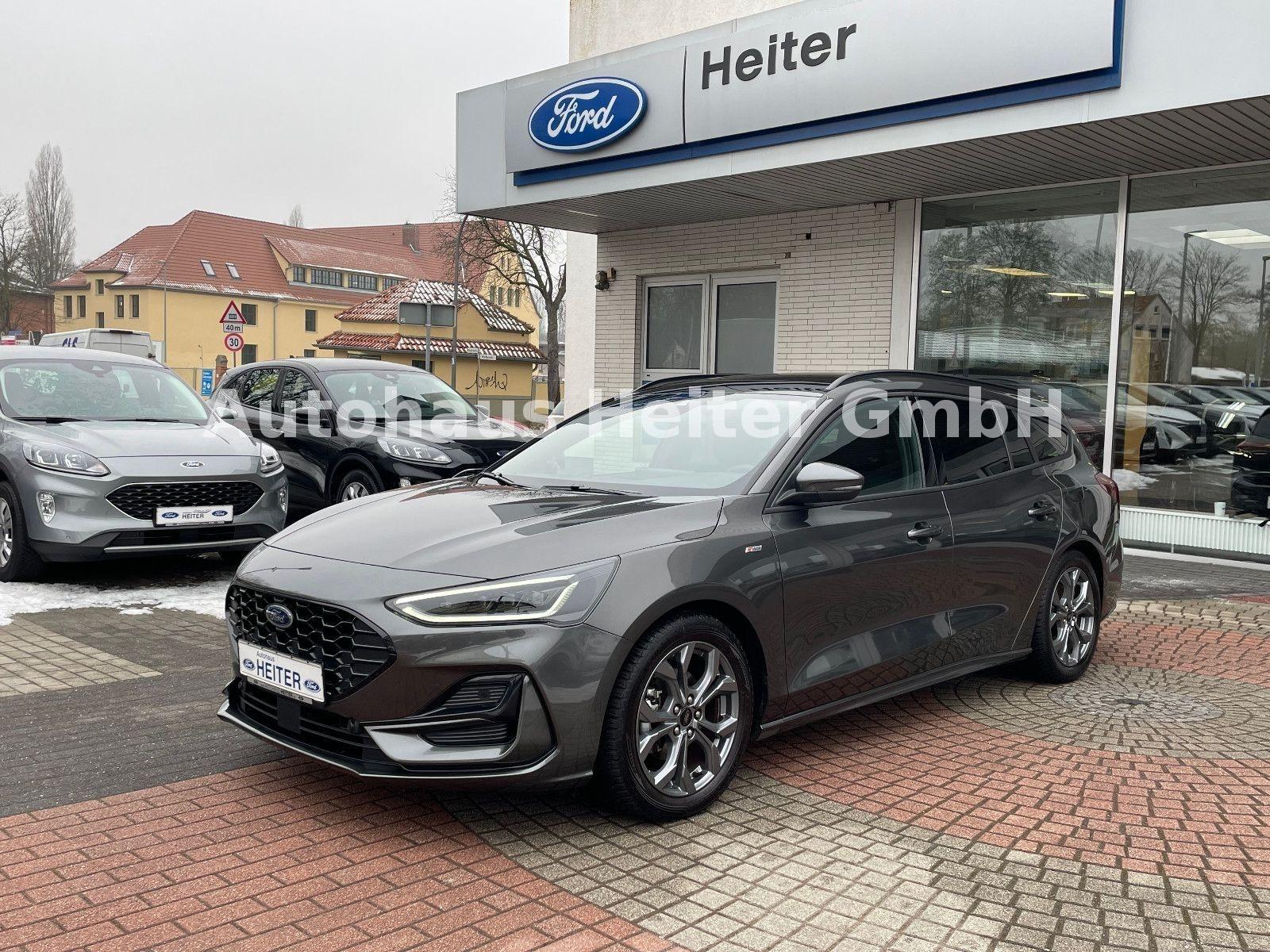 Ford Focus Automatik ST-Line X /155PS+Matrix+Pano+AHK