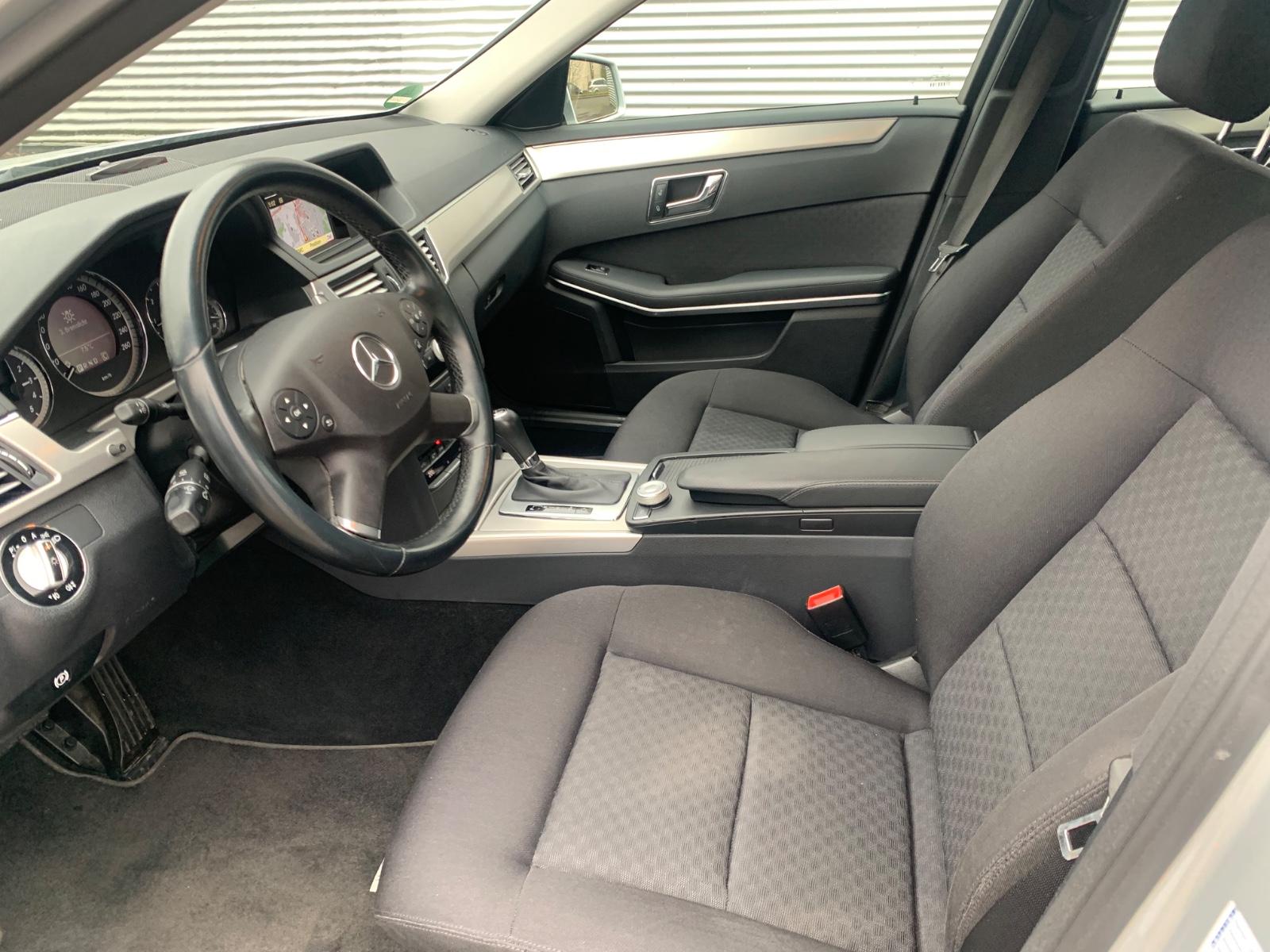 Mercedes-Benz E 220 CDI BlueEfficiency*Navi*Klima*Sitzh*PDC