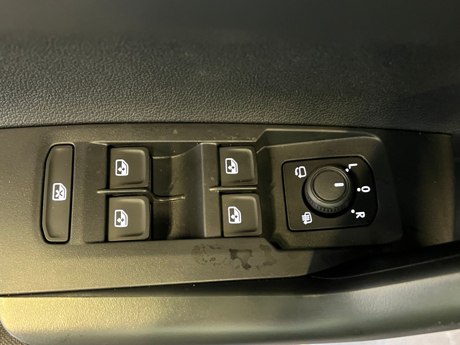 Fahrzeugabbildung Volkswagen Taigo Life 1.5 TSI DSG *IQ.Light, App-Connect, 1