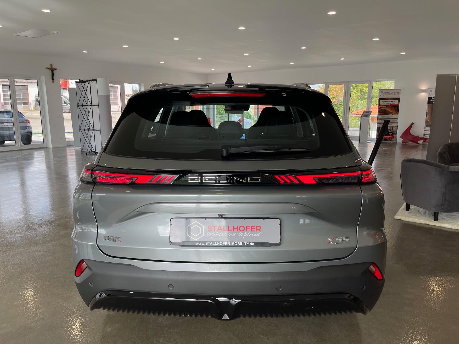 BAIC Beijing X55 PANO Leder CarPlay SHZ inkl. ÜBF STM