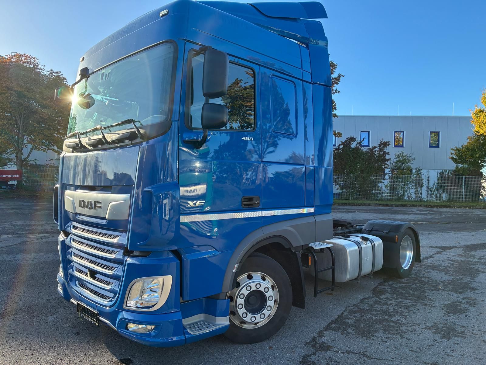 Fahrzeugabbildung DAF FT XF 480 SC LD (Leergewicht nur 7.765 kg)
