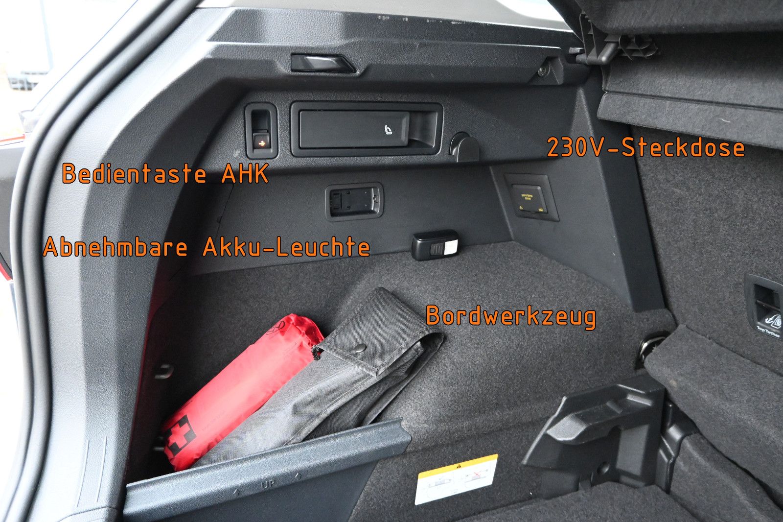 Fahrzeugabbildung Volkswagen Tiguan 2.0 TDI DSG Elegance °ACC°AHK°360°MASSAGE