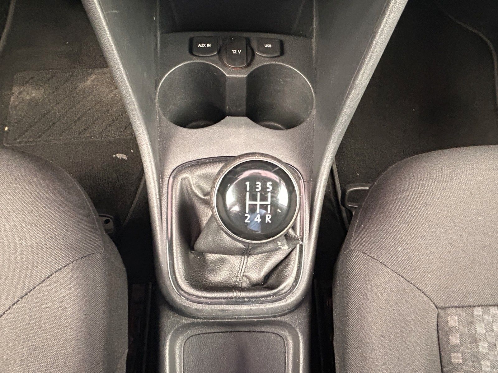 Fahrzeugabbildung Volkswagen Polo V Trendline/Service & Tüv Neu/Klima