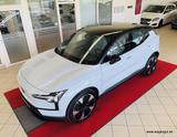 Volvo EX30 Ultra AWD Performance Pure Electric - Volvo EX30 mit Schiebedach