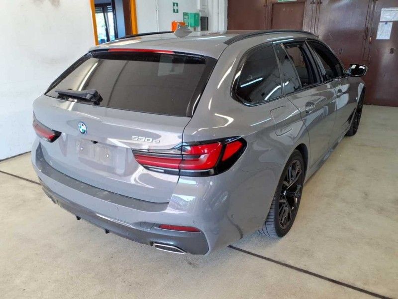 BMW 5 M Sport*AHK*Nappa*SHZ*Cam*Tempo*Hybrid*CarPlay imagem 2