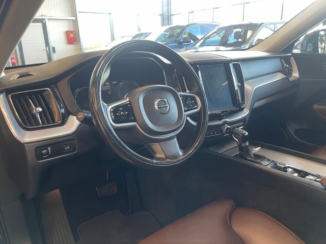 MYAUTOCENTER – Gebraucht- und Jahreswagen mit Werkstattservice in Pfaffenhofen Volvo XC 60 *Inscription*AHK*LED*Kamera*