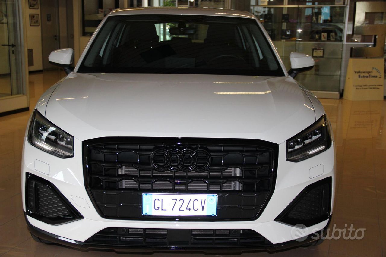 Audi Q2 35 TFSI 150 CV Identity Black