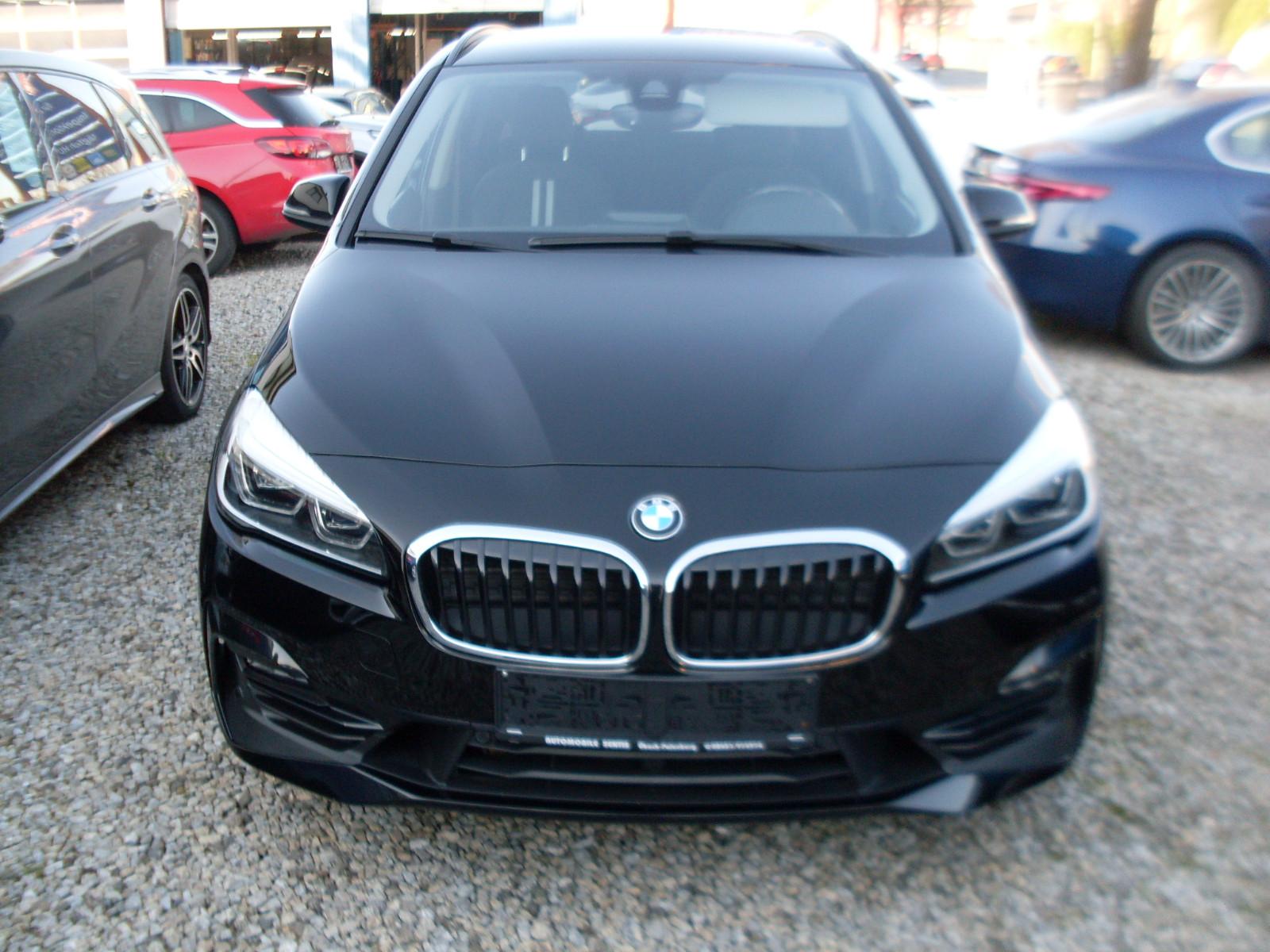 BMW 220 2 Active Tourer 220 i Sport Line Autom.