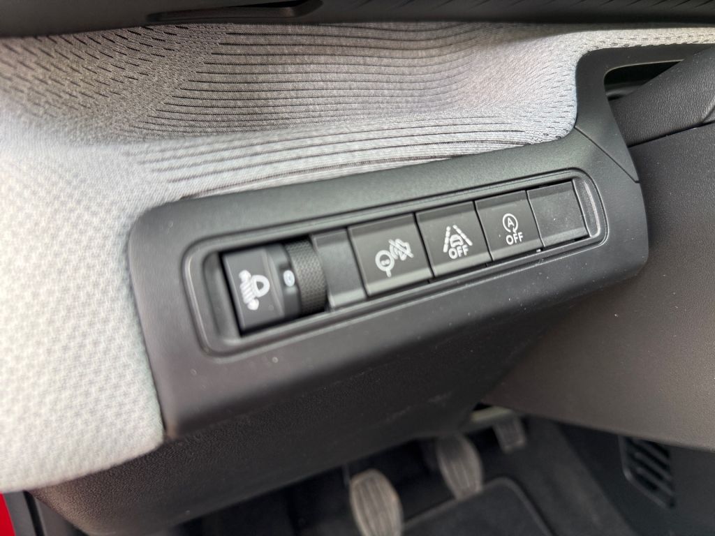 Fahrzeugabbildung Citroën C3 Turbo 100 MAX Winter Paket*Ganzjahresreifen