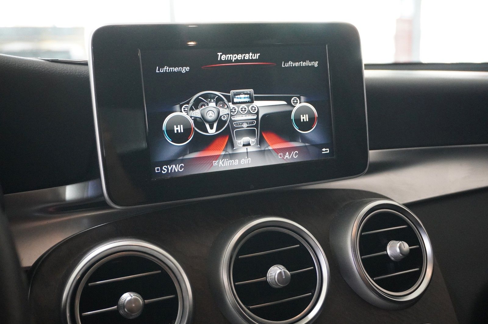 Fahrzeugabbildung Mercedes-Benz GLC 250D EXCLUSIVE 4M 9G-TRONIC NAVI/LED/SPORT