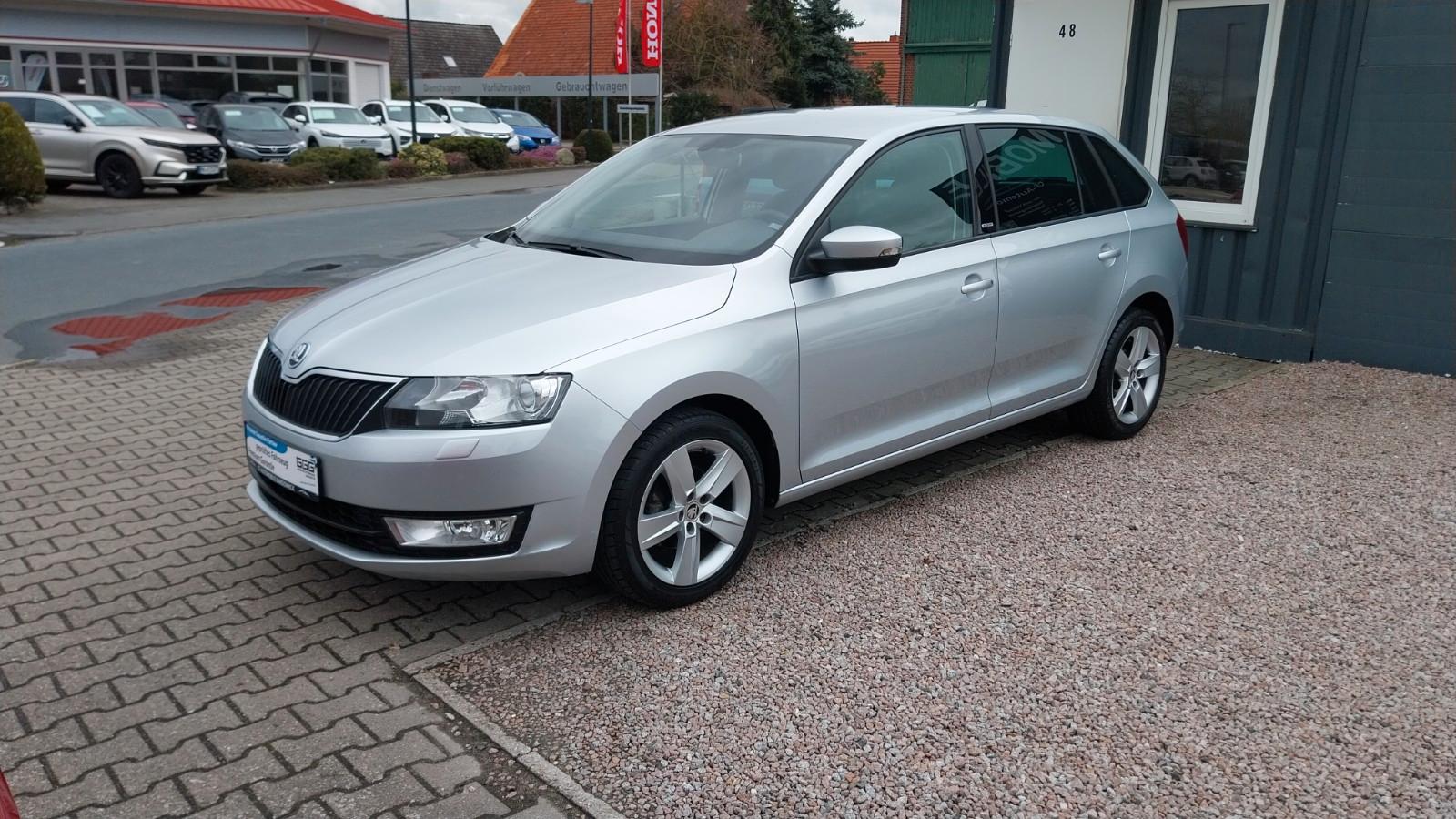 Skoda Rapid Spaceback Joy *AHK*SHZ*PDC*KLIMAAUTOMATIK*