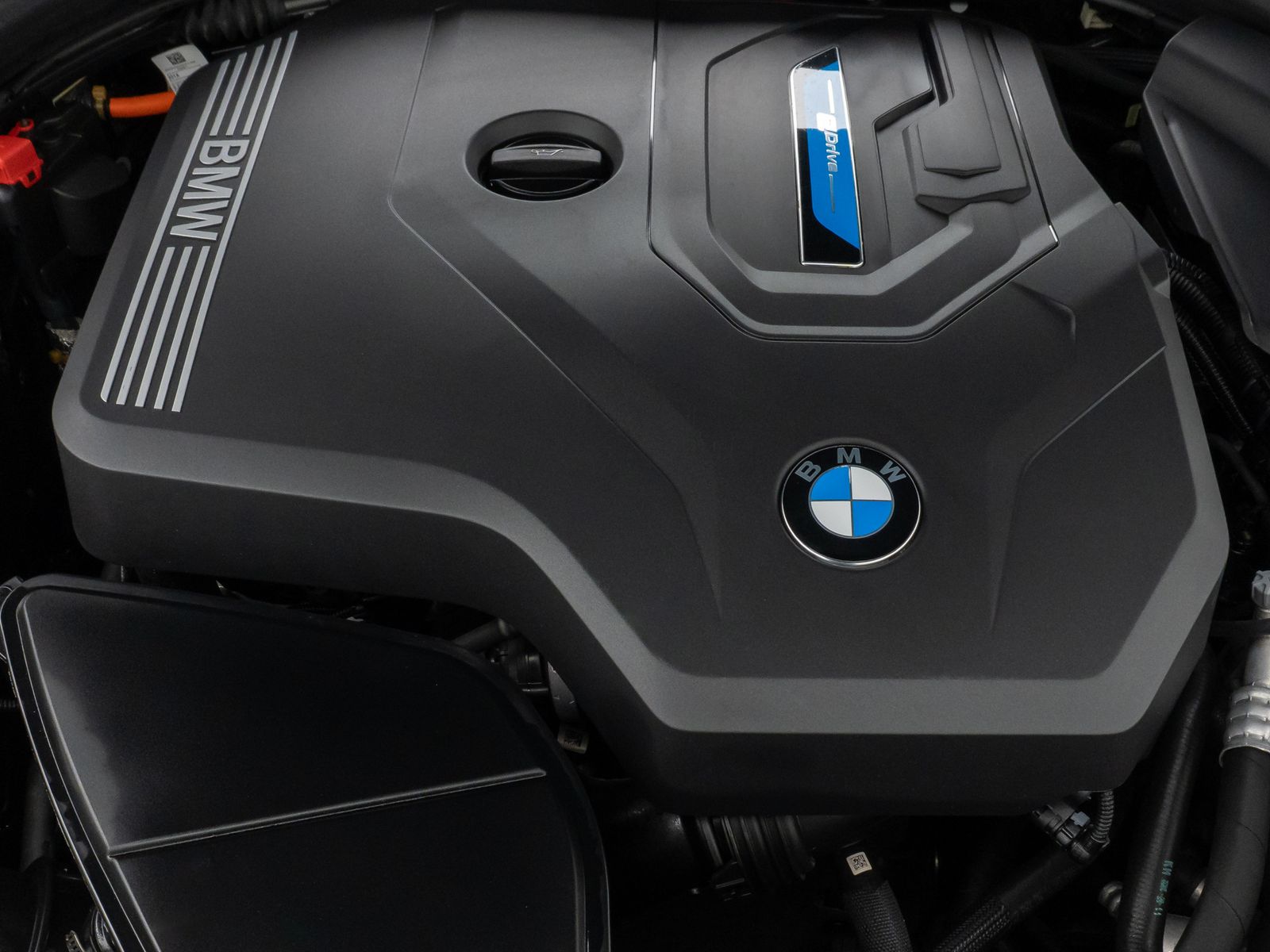 Fahrzeugabbildung BMW 530e xD M Sport Pro Panoram Kamera Laser HUD H/K