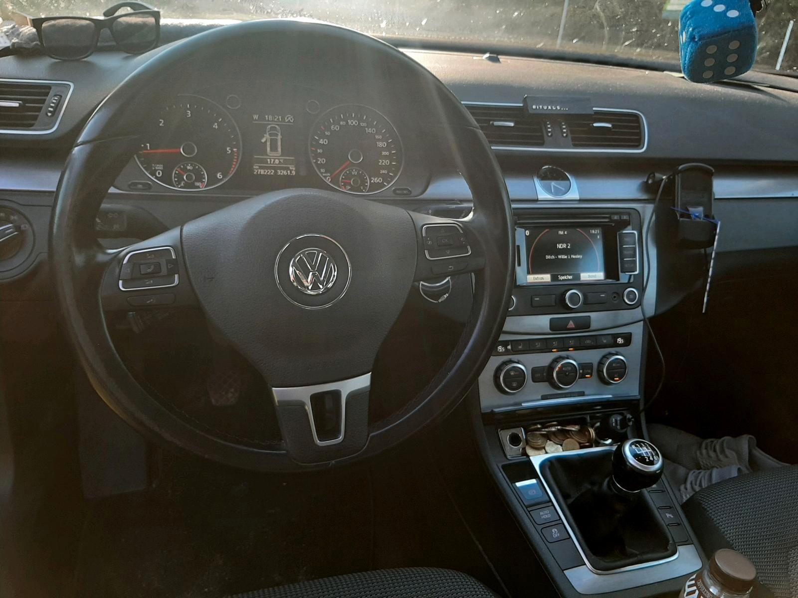 Volkswagen Passat 2012 — photo 6
