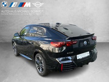 2025 BMW IX2 照片 3