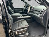Dodge 1500 LARAMIE SPORT CREW CAB 4x4 SUNROOF*22"MY25* - Dodge RAM in Bochum