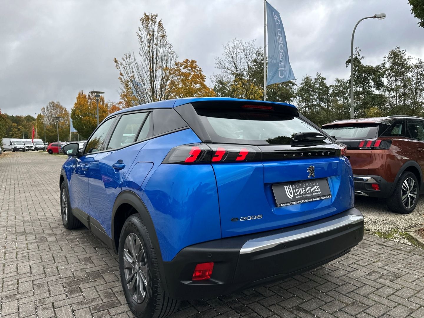 Fahrzeugabbildung Peugeot 2008 Active Elektro 136 CarPlay DAB Rückfahrkam.