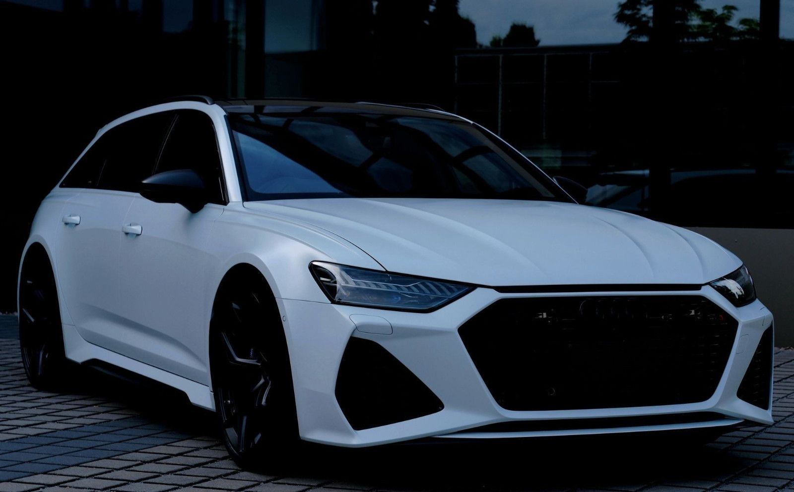 AUDI RARITÄT: RS6 PERF MATTWEISS, CBN MATT Ex/In VOLL