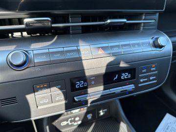 Hyundai KONA - 10