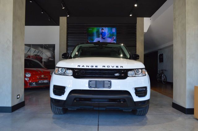 Land Rover Range Rover Sport 3.0 TDV6 HSE Dynami