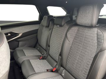 Peugeot 5008 Allure Business HYBRID 145 e-DSC6 AUT