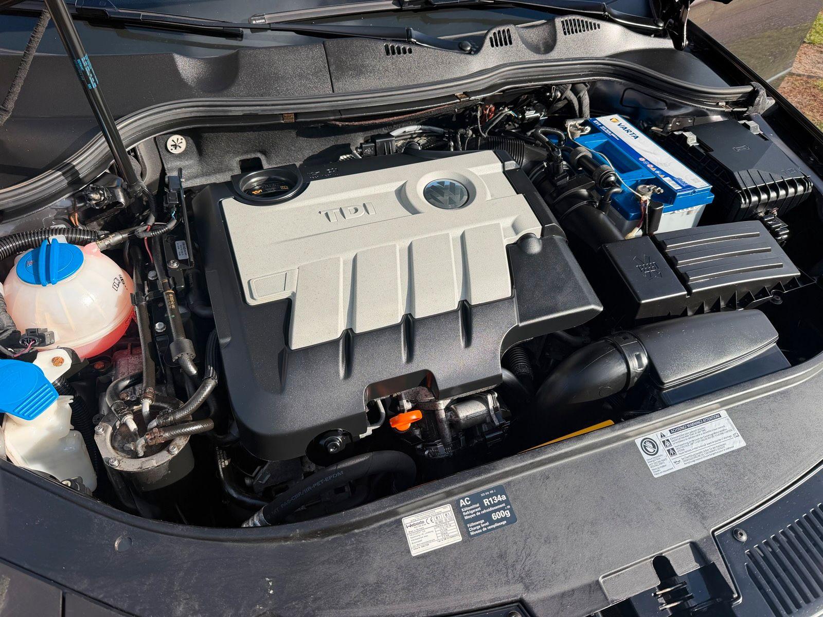 Volkswagen Passat 2009 — photo 11