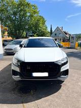 Audi SQ8 HUD | HD Matrix | Allradlenk | B&O | 23 Zoll - Audi SQ8 mit Diesel-Antrieb: Automatik