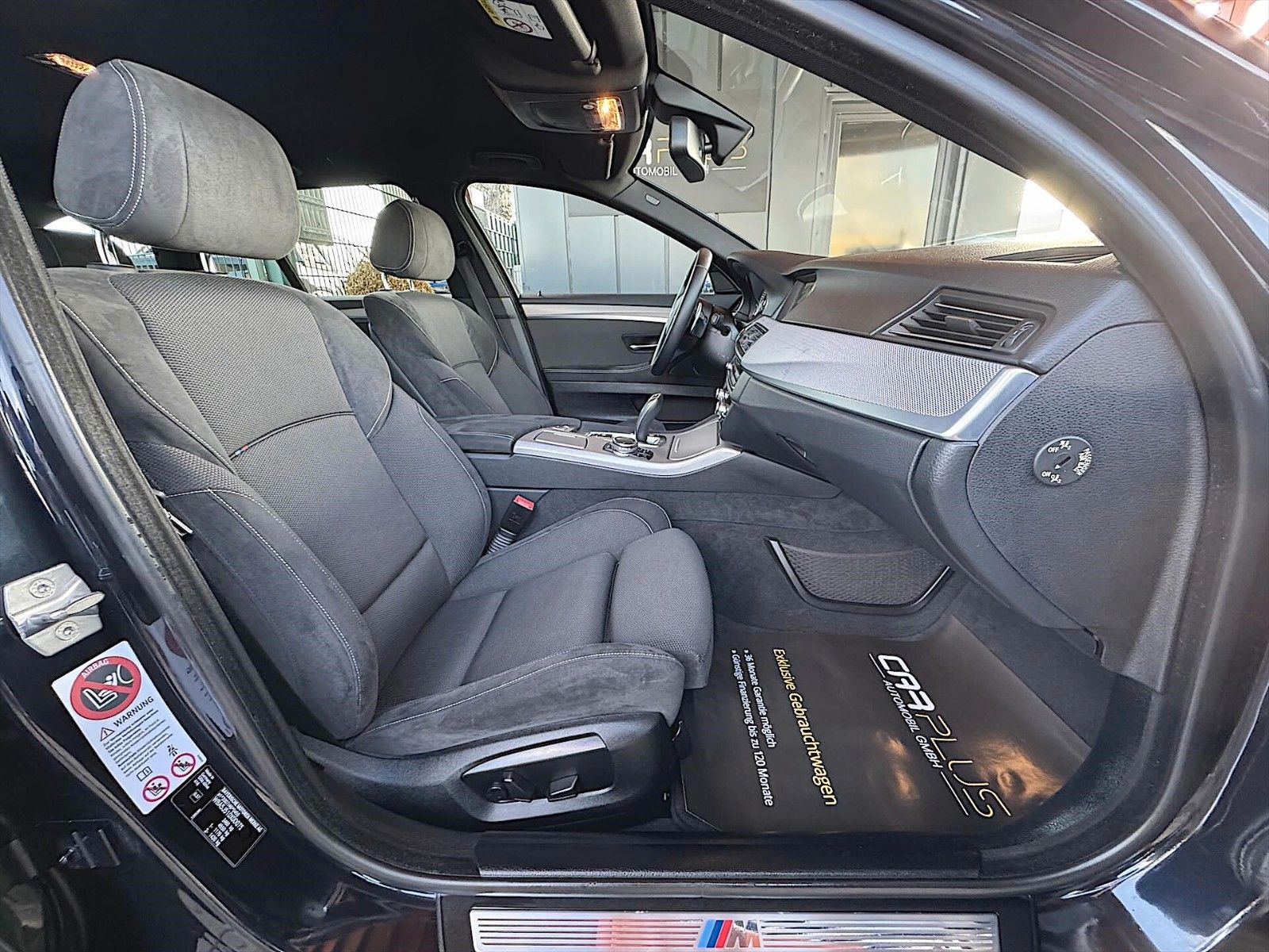 Fahrzeugabbildung BMW 520d xDrive M-Sport Shadow *LED*Head Up*Kamera*