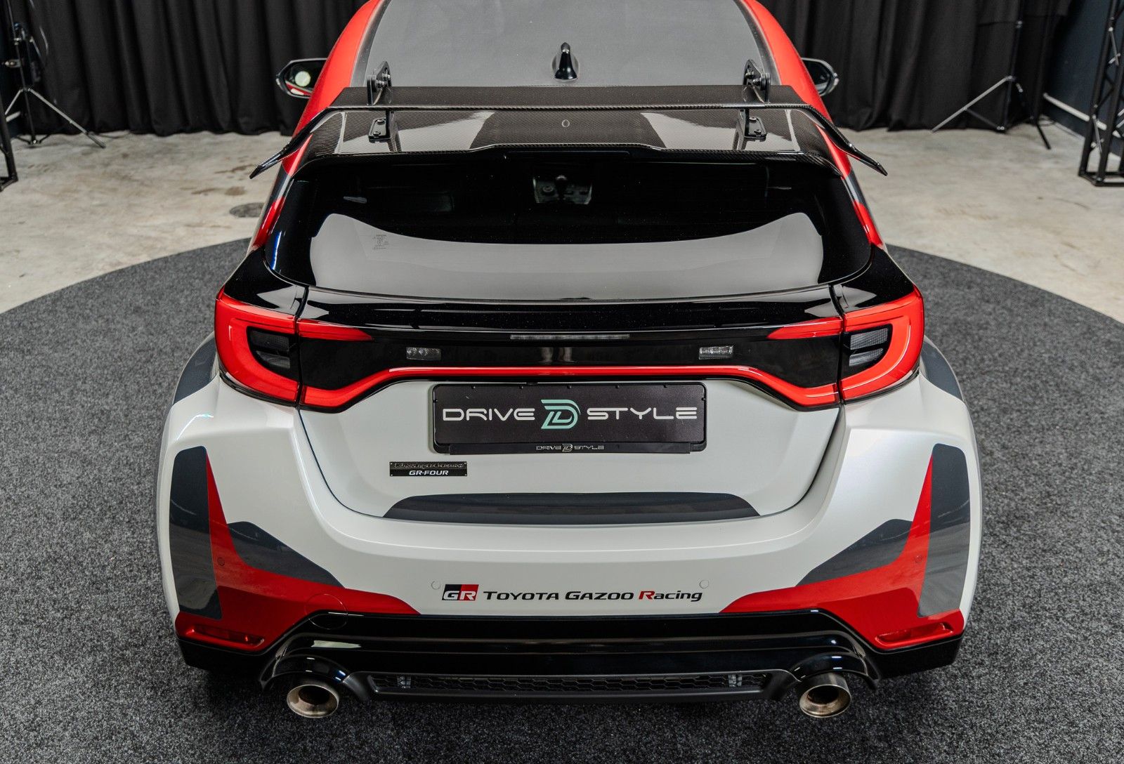 Fahrzeugabbildung Toyota Yaris 1.6-l-Turbo GR Rovanperä Edition