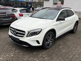 Mercedes-Benz GLA 220d 4Matic Automatik H&K Bi Xenon Panorama - Mercedes-Benz GLA 220 mit Panoramadach