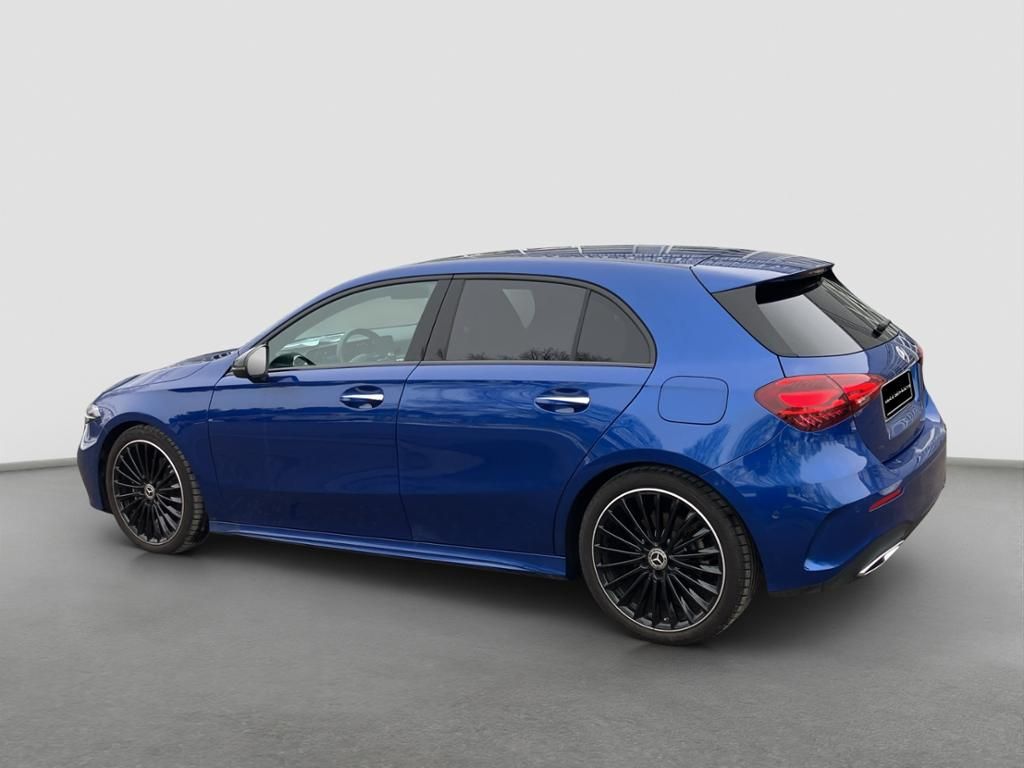 Fahrzeugabbildung Mercedes-Benz A 200 Kompaktlimousine AMG Line+Night Paket*PDC