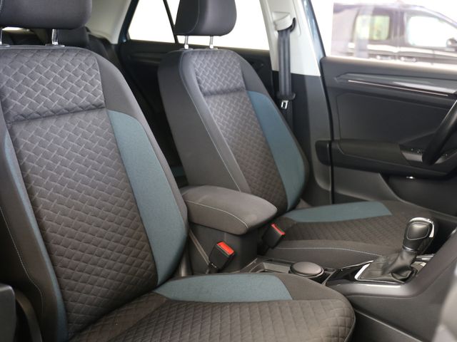 Volkswagen T-Roc 1.5TSI DSG IQ DRIVE PANORAMA KAMERA ACC