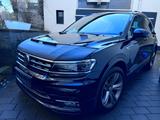 Volkswagen Tiguan 2.0 TDI SCR 140kW DSG 4MOT Comfortlin... - Volkswagen Tiguan: TDI 140