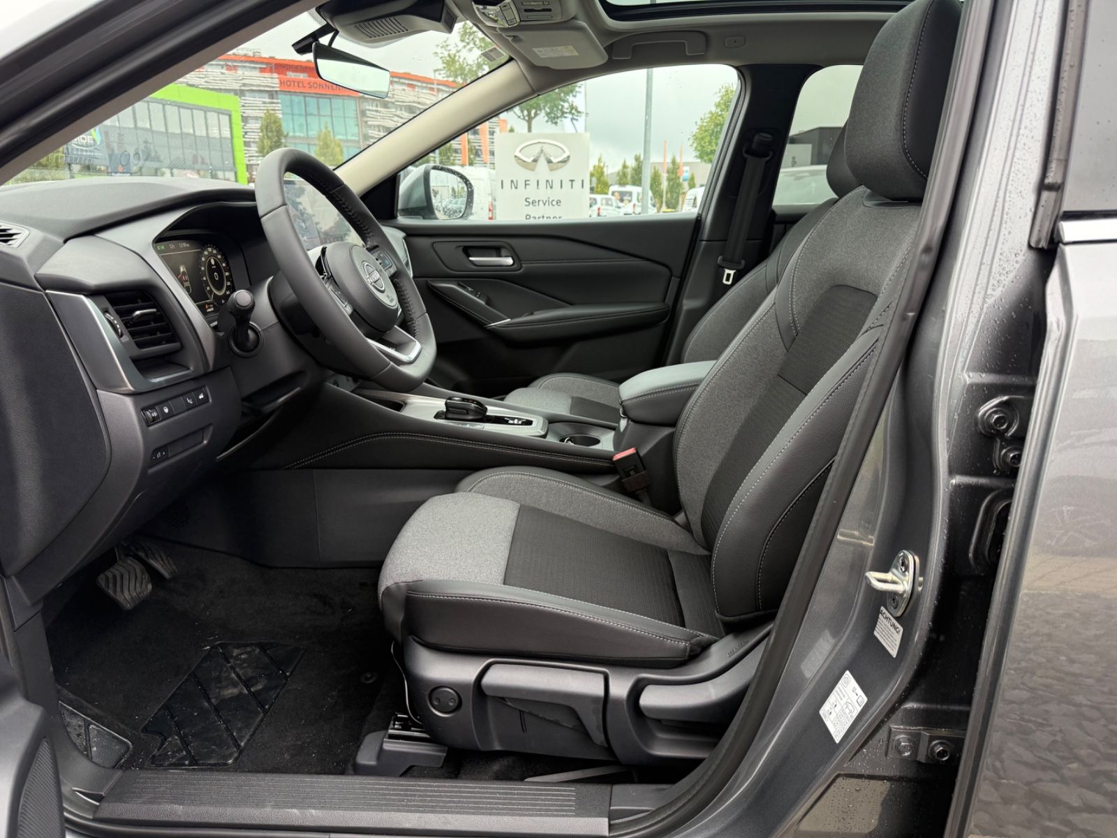 Fahrzeugabbildung Nissan Qashqai N-Connecta e-Power Pano 360°