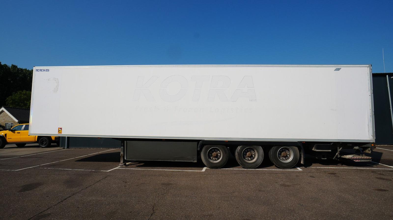Lamberet 3 Axle frigo trailer Carrier Vector 1950 Bi-Temp