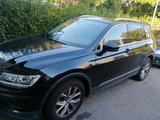 Volkswagen wv tiguan tüv neue 2027/3 - Volkswagen Tiguan: Kombi