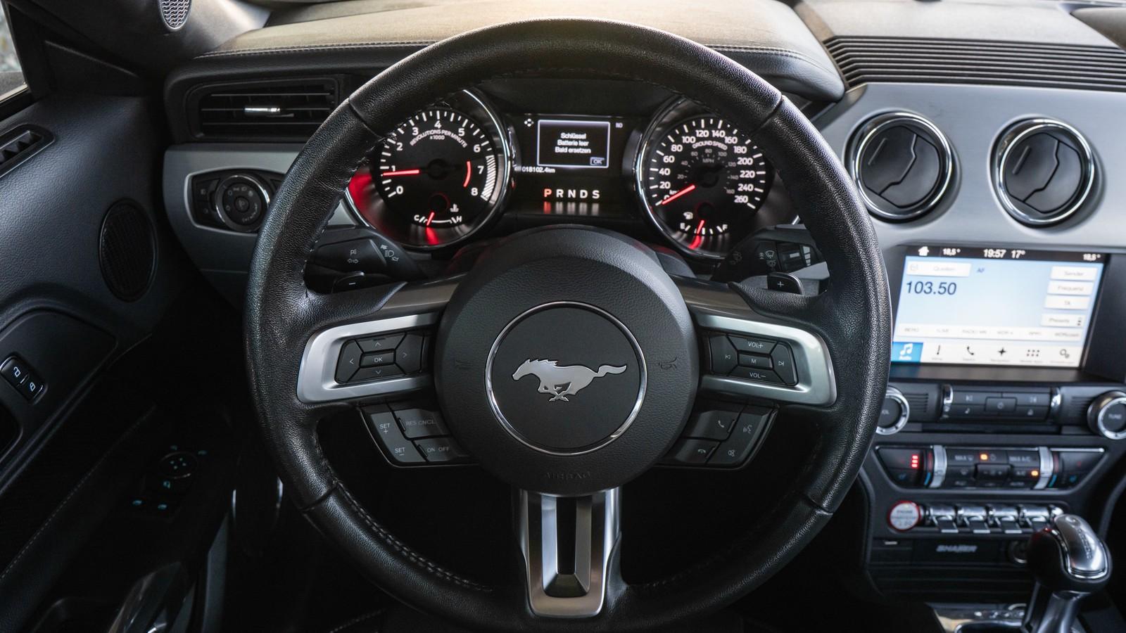 Ford Mustang 5.0 GT FASTBACK*nur 17TKM*KLAPPEN AUSPUF