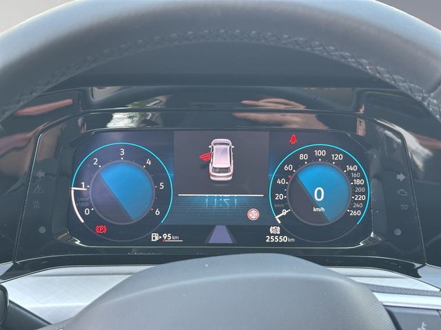 Golf VIII Variant 2.0 TDI Life SHZ NAVI ACC LED