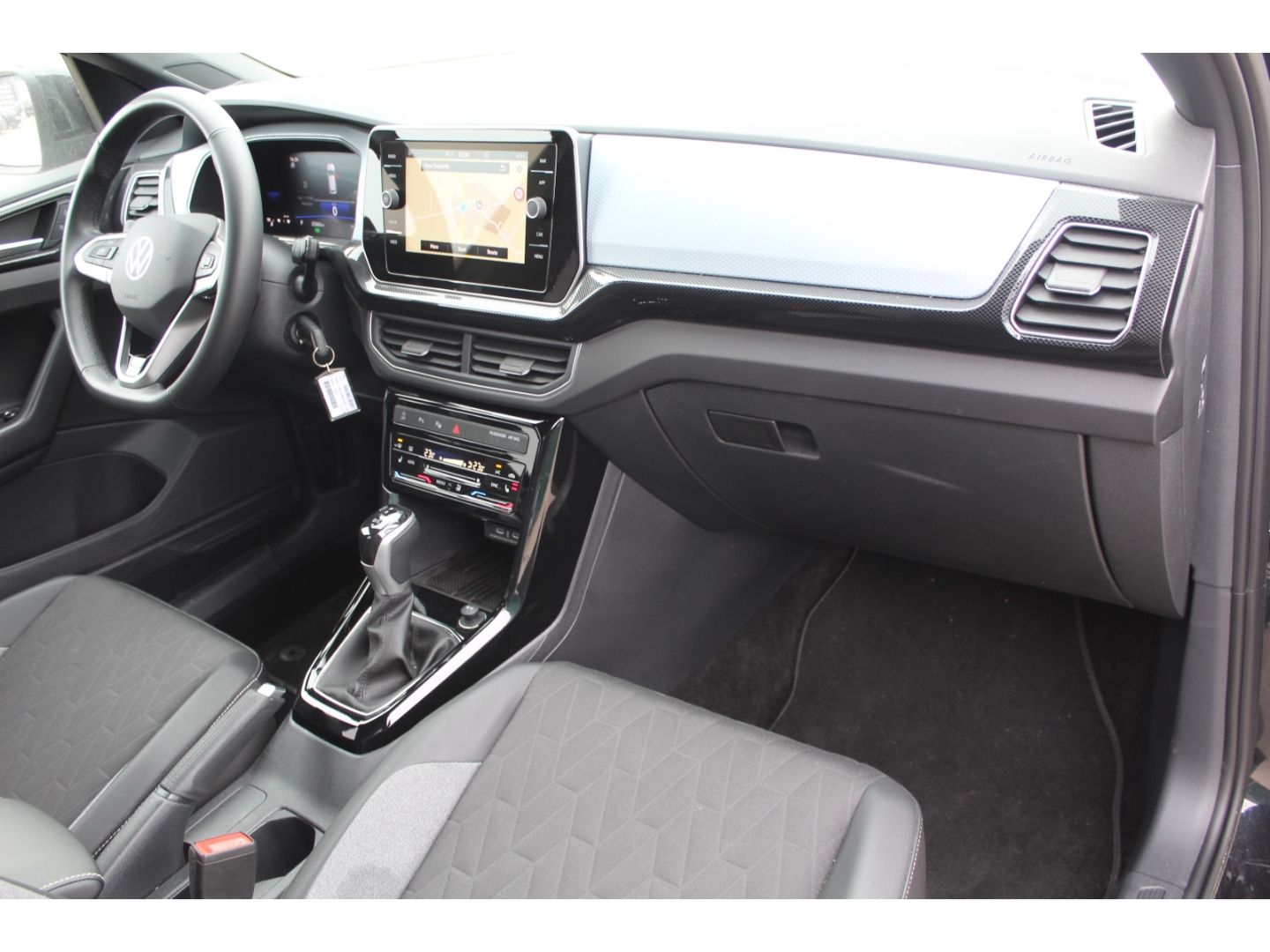 Volkswagen T-Cross - Bild 12